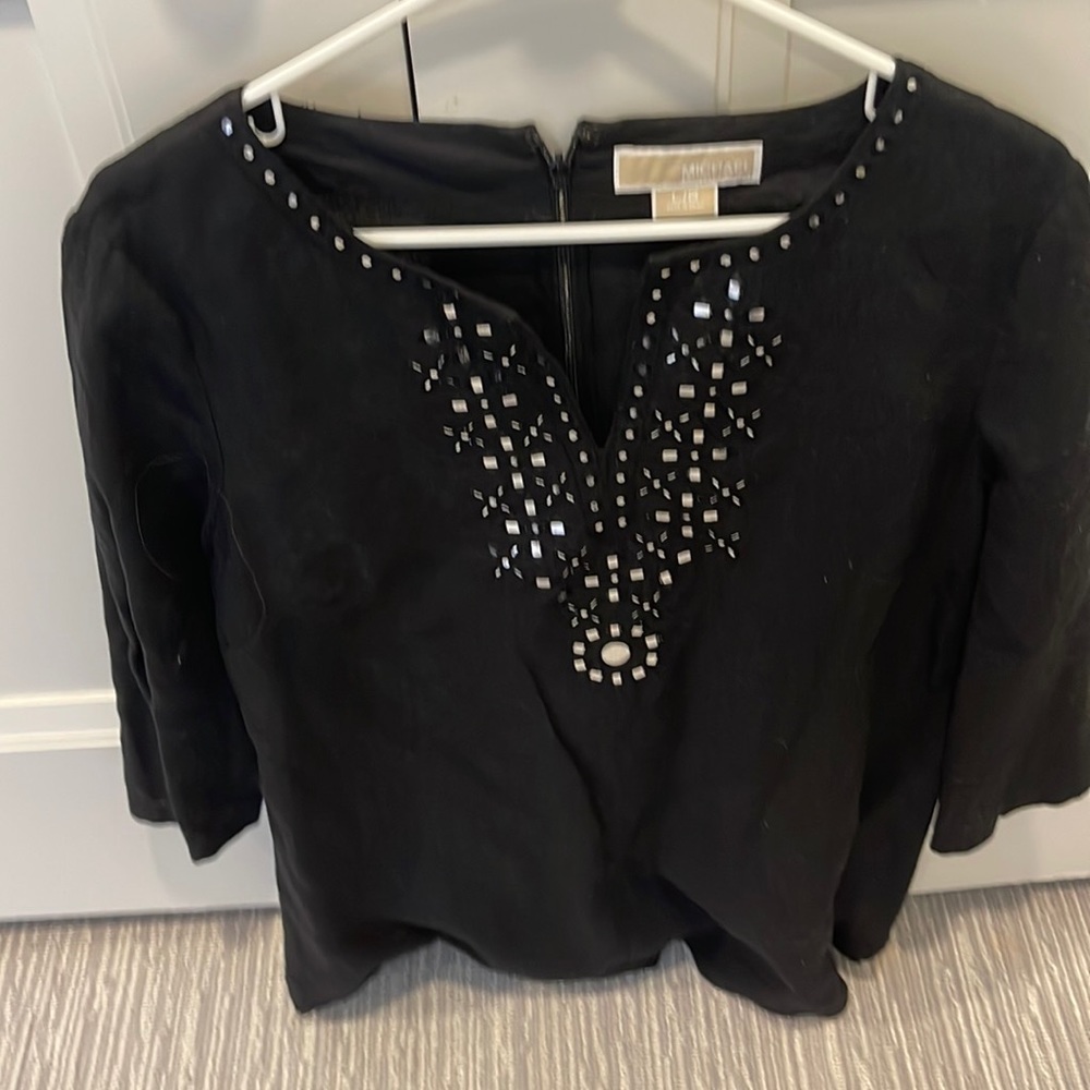 Michael Kors black pretty v neck party top